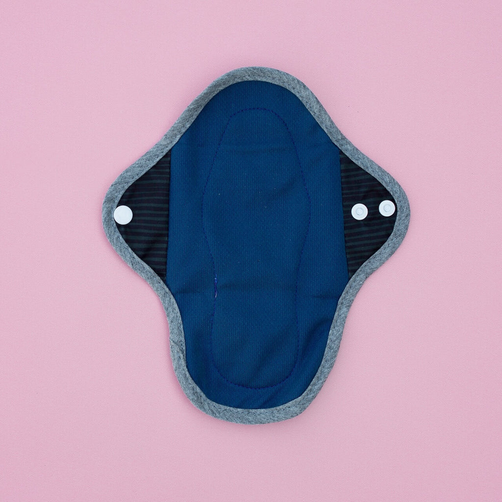 Image for HyPs Original Reusable Pad - size Liner, design Black Lines