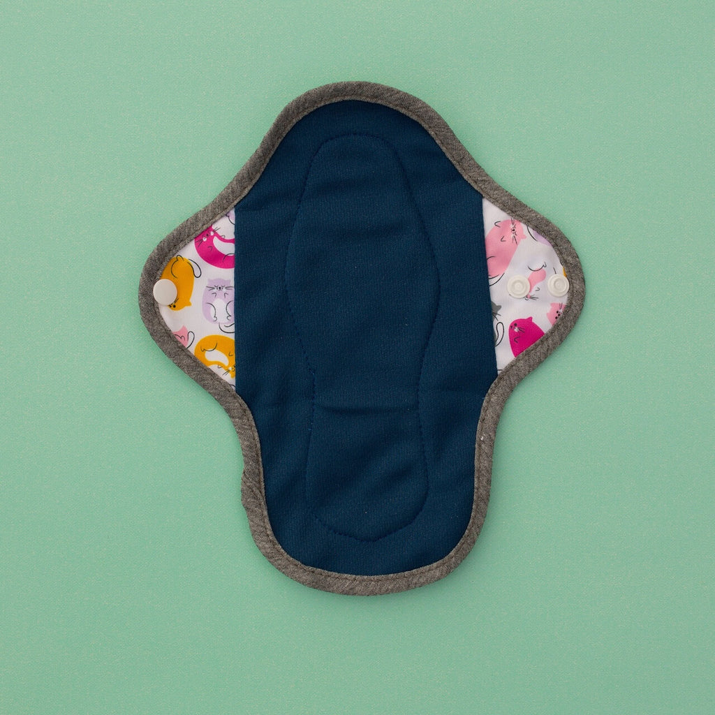 Image for HyPs Original Reusable Pad - size Liner, design Jelly Kitties Pink