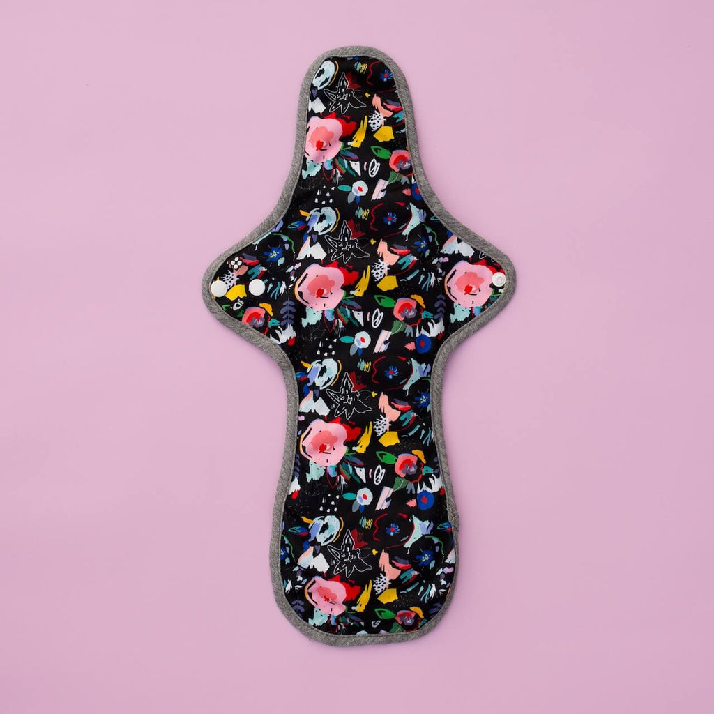 Image for HyPs Original Reusable Pad - size Max, design Florals Black