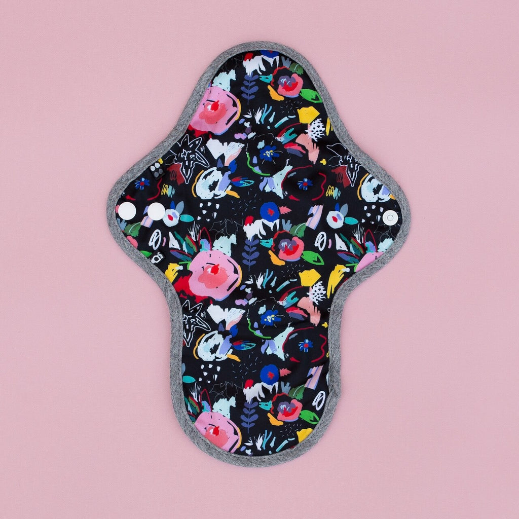 Image for HyPs Original Reusable Pad - size Regular, design Florals Black