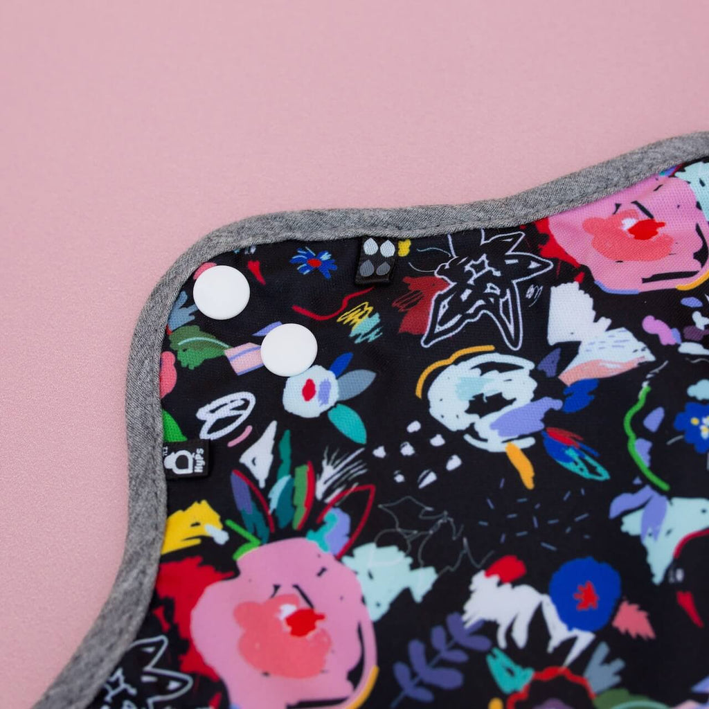 Image for HyPs Original Reusable Pad - size Regular, design Florals Black