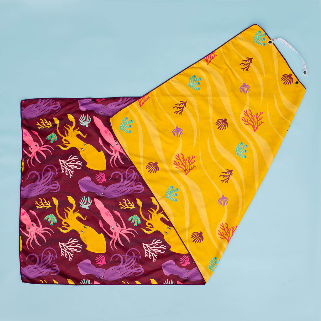 Moasis_Towel_Original_-_New_Squids_-_Corals_Print_001
