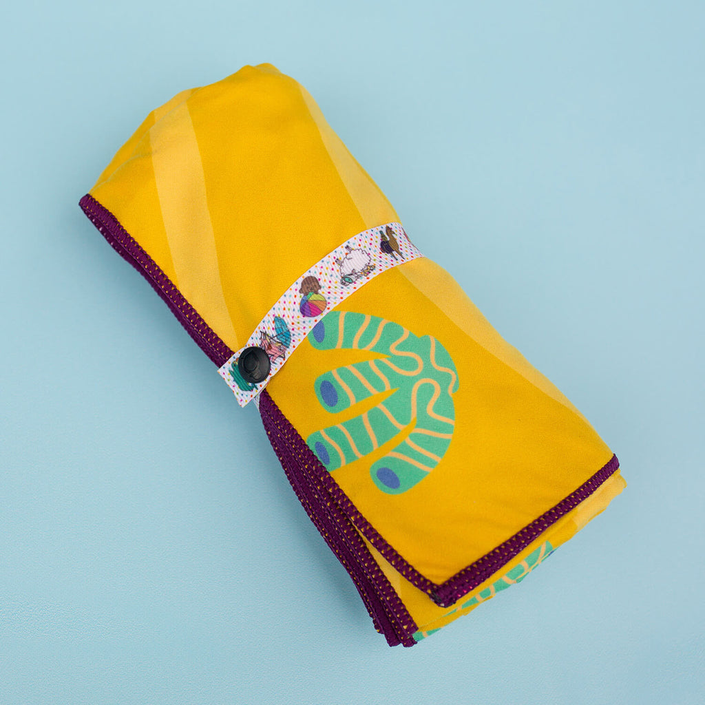 Moasis_Towel_Original_-_New_Squids_-_Corals_Print_005